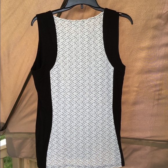 LIZ Claiborne black white large Tank - Picture 14 of 16